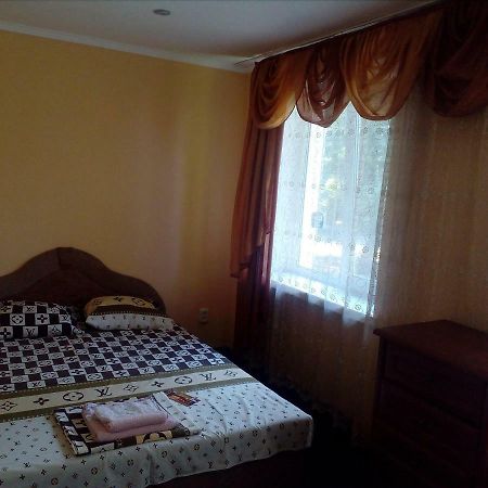 Imperial Hotel Krivoy Rog Kryvyi Rih Esterno foto