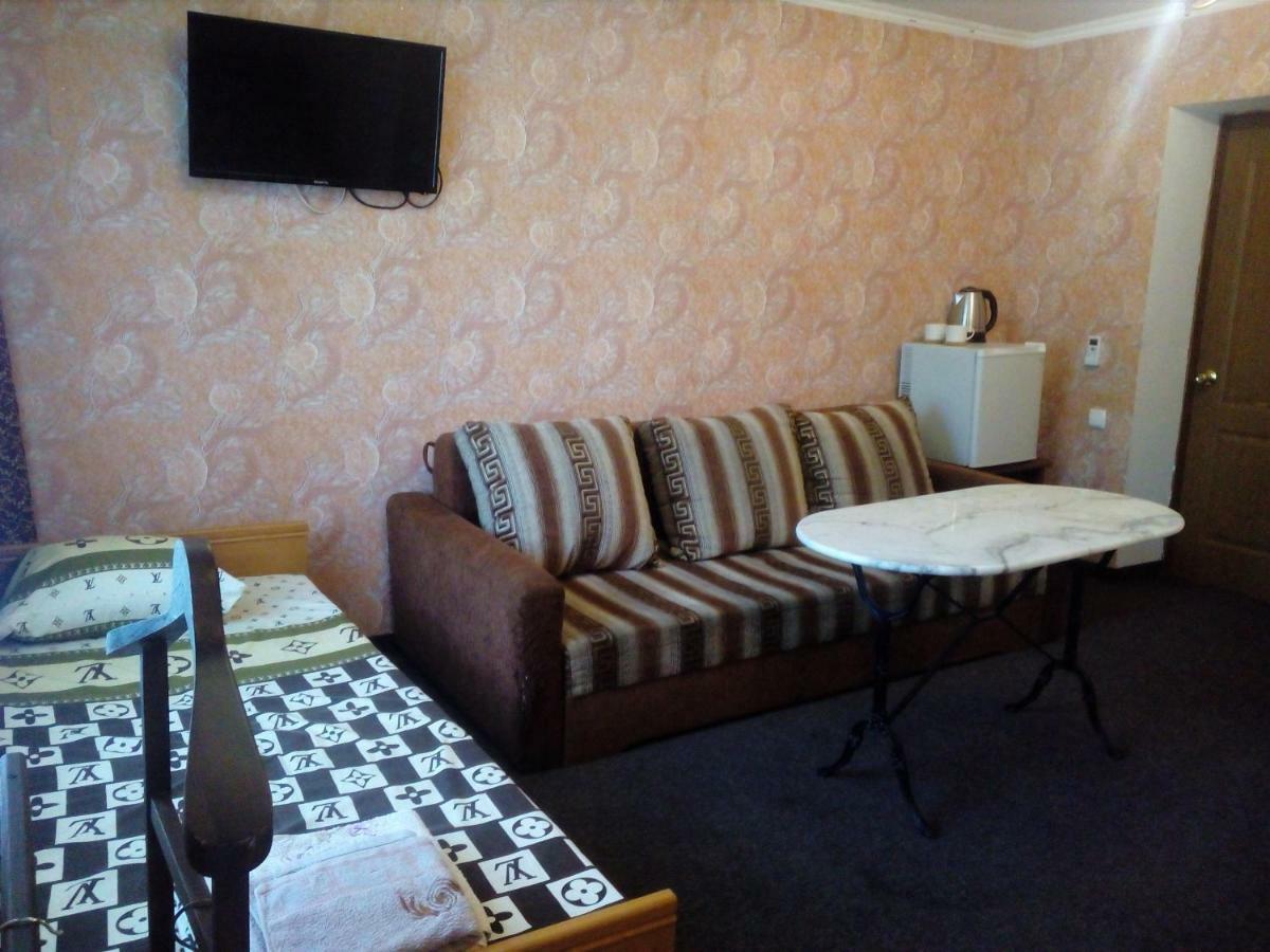 Imperial Hotel Krivoy Rog Kryvyi Rih Esterno foto