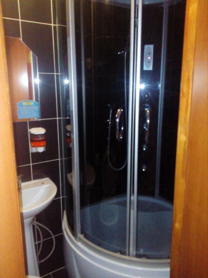 Imperial Hotel Krivoy Rog Kryvyi Rih Esterno foto